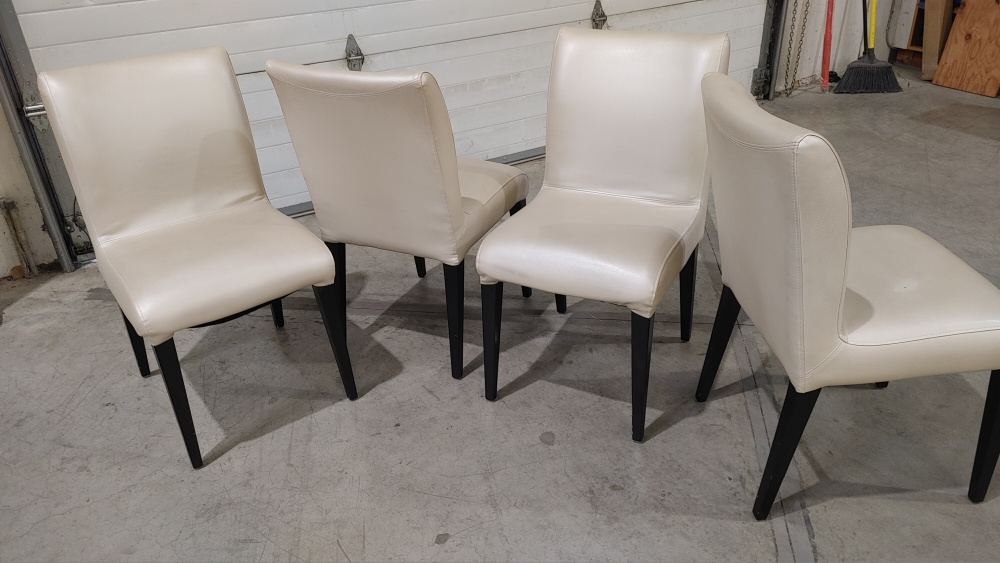 Set of Four Dining Chairs - Cream Leatherette - photo 3