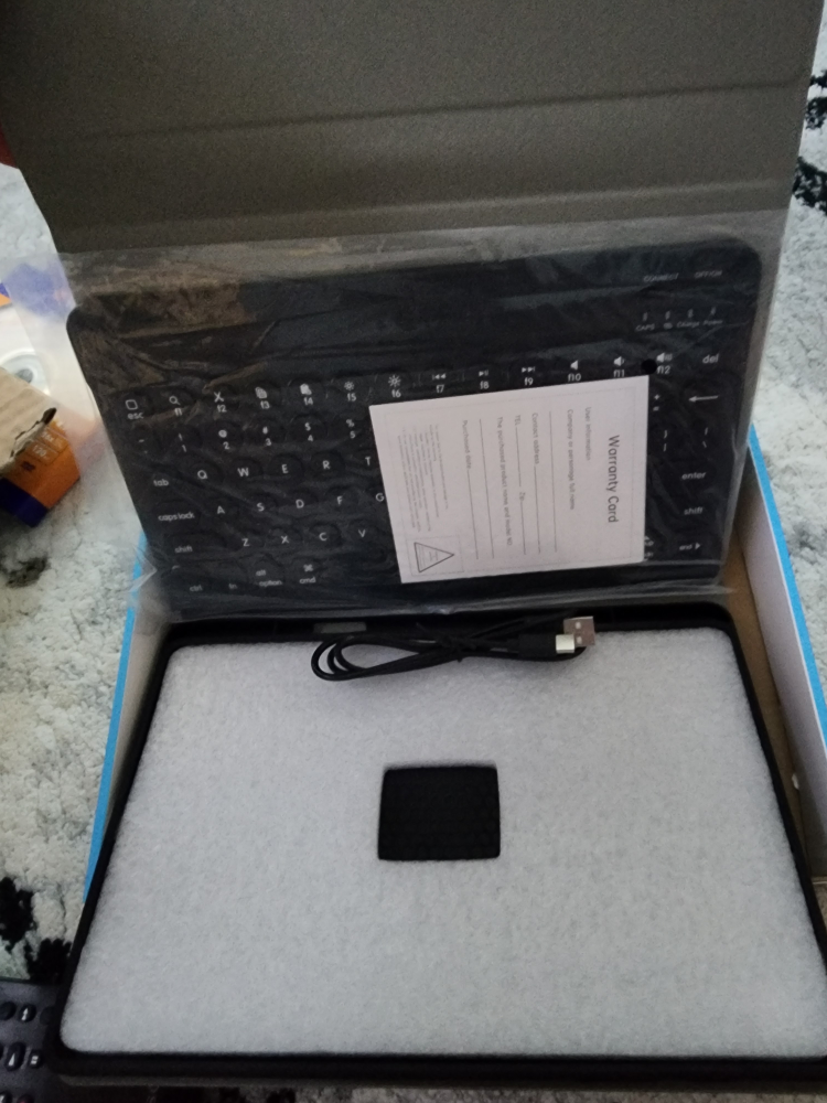 Backlit Keyboard Case - Wireless, New in Box! - photo 4