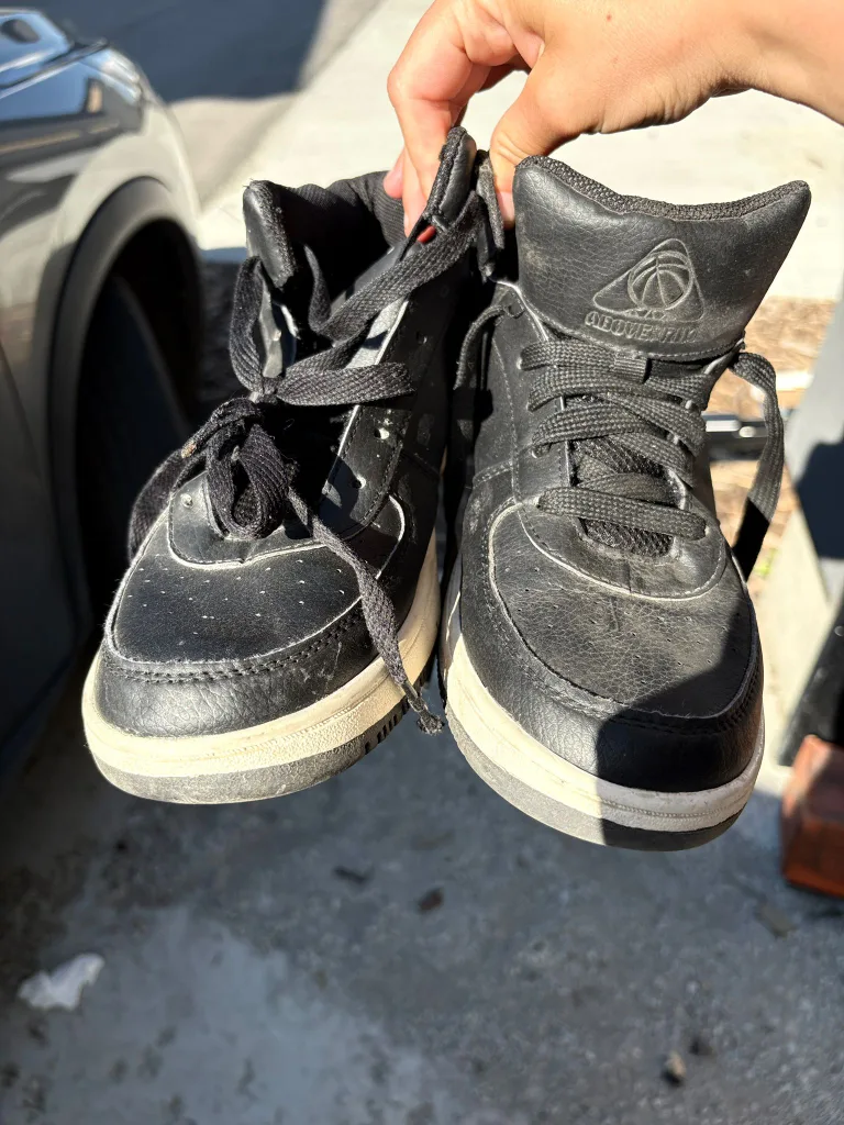Black Athletic Sneakers thumbnail