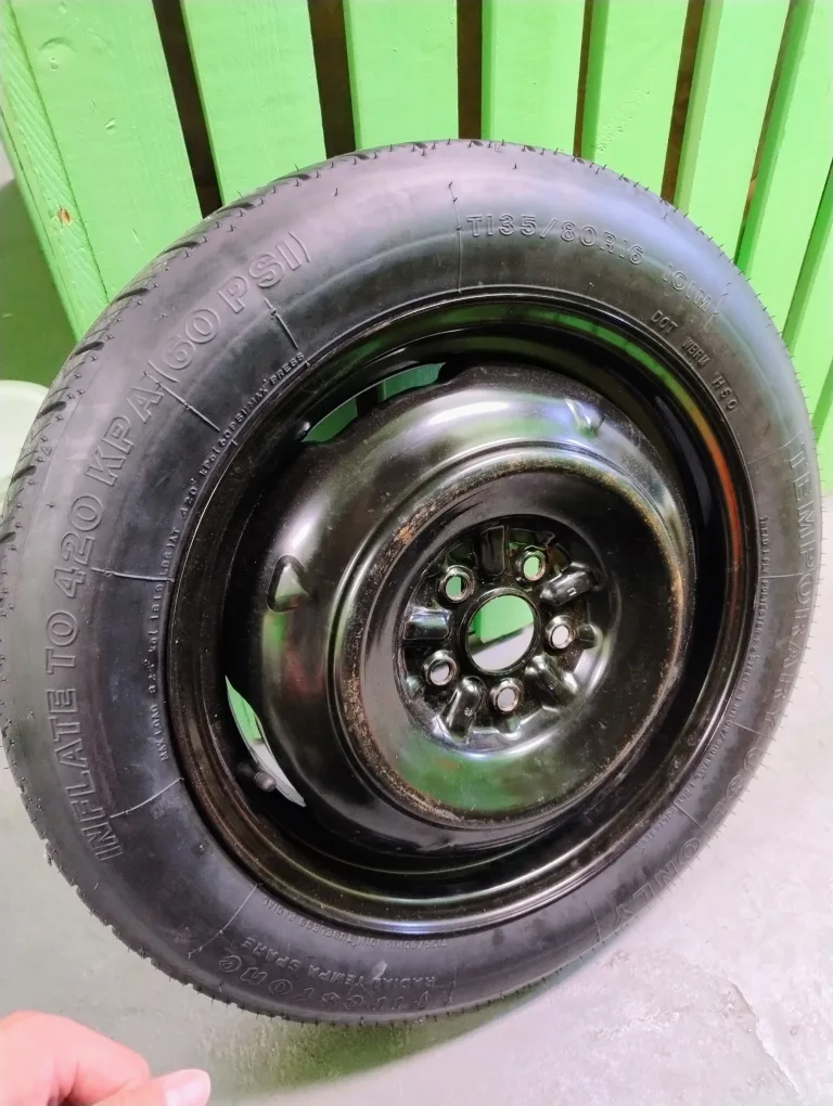 temporary Toyota Corolla tire image indicator(9)