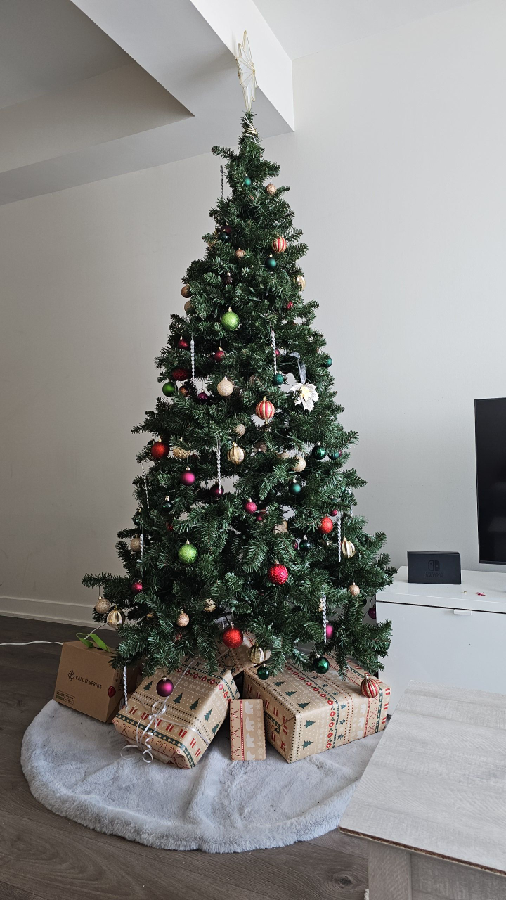 7ft Christmas Tree with Lights