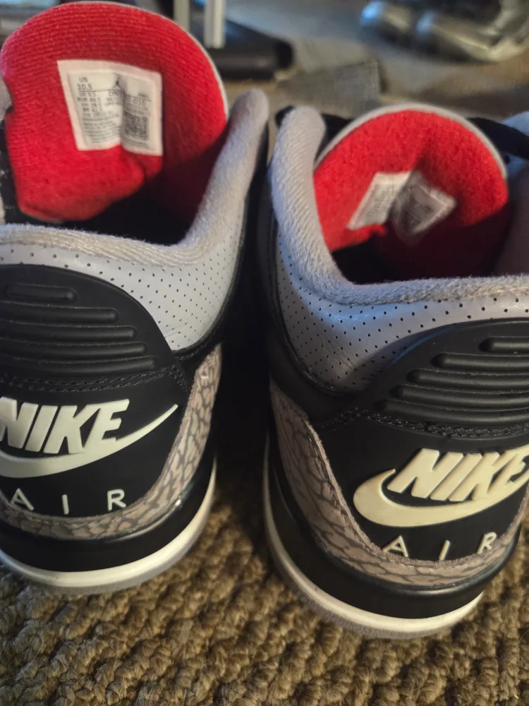 Nike Air Jordan 3 Retro Black/Grey image indicator(3)