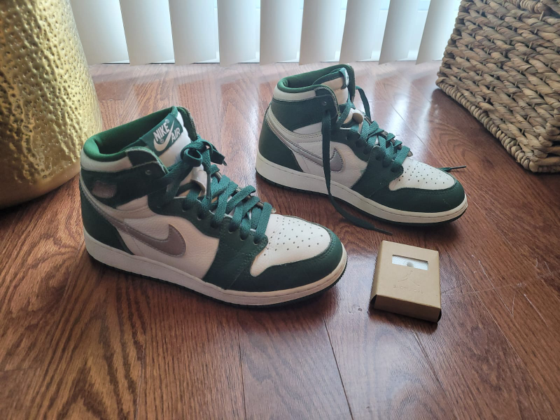 Air Jordan 1 Retro High Og Gorge Green (GS) - photo 2