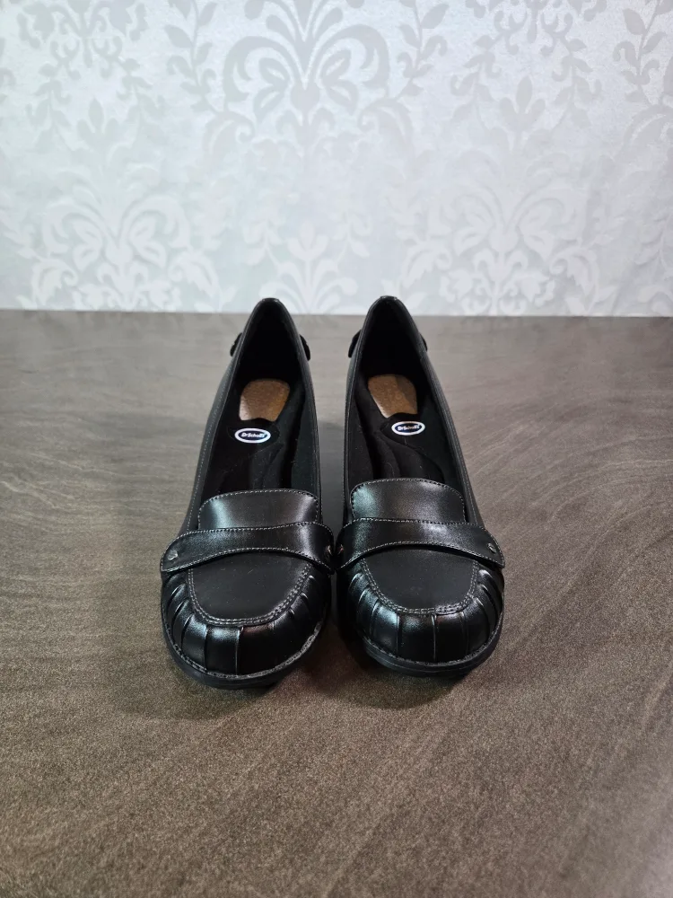 Size 11 Dr. Scholl's Black Loafer Heel thumbnail