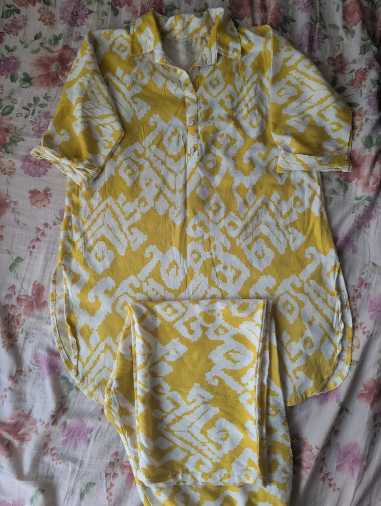 Yellow & White Patterned Tunic Top thumbnail