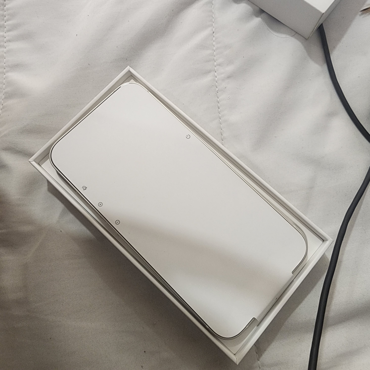 New Apple iPhone 13 - White - photo 2