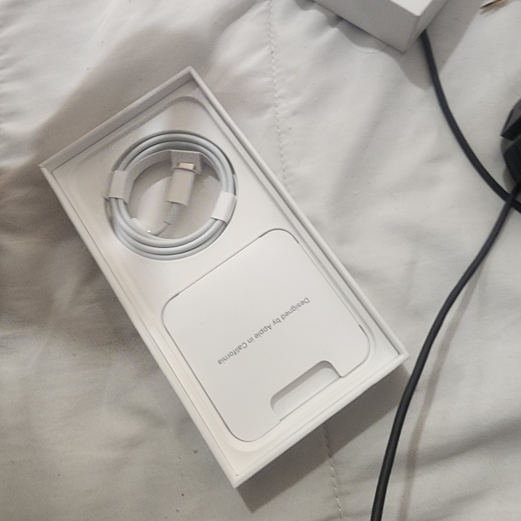 New Apple iPhone 13 - White - photo 4