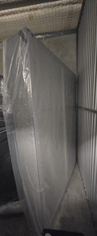 Queen size box spring - photo 3