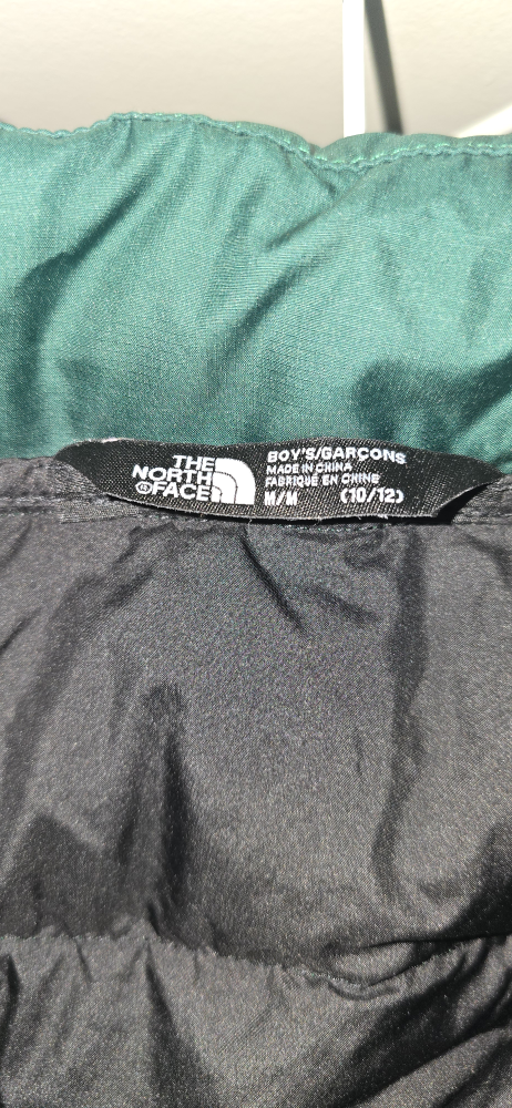 The North Face Boy's Puffer Jacket, Size M (10/12) - photo 2