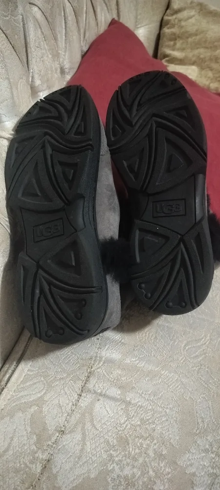 UGG Gray Suede Boots with Fur Trim image indicator(4)