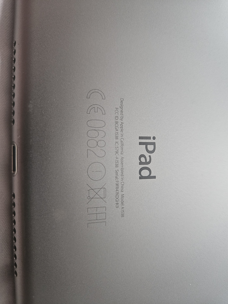 Apple iPad Model A1538 - photo 2
