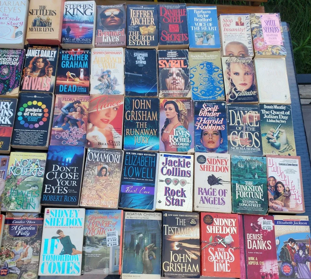Mixed Books - Novels, Romance, Thrillers image indicator(5)