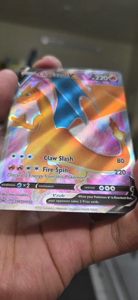 Charizard V Pokemon Card image indicator(3)