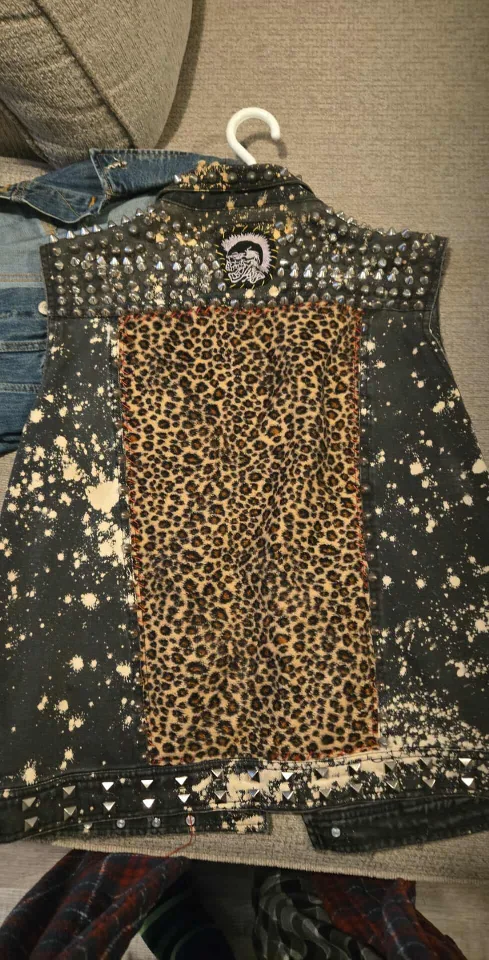 Custom Punk Vest image indicator(2)