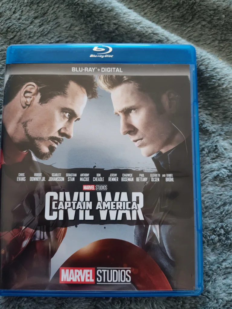Marvel Blu-ray Collection - Thor, Avengers, Shang-Chi image indicator(2)