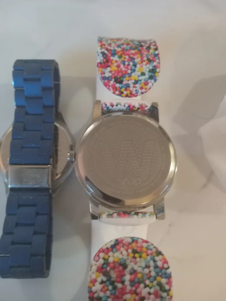 Two ACO quartz watches,two for $15 image indicator(6)