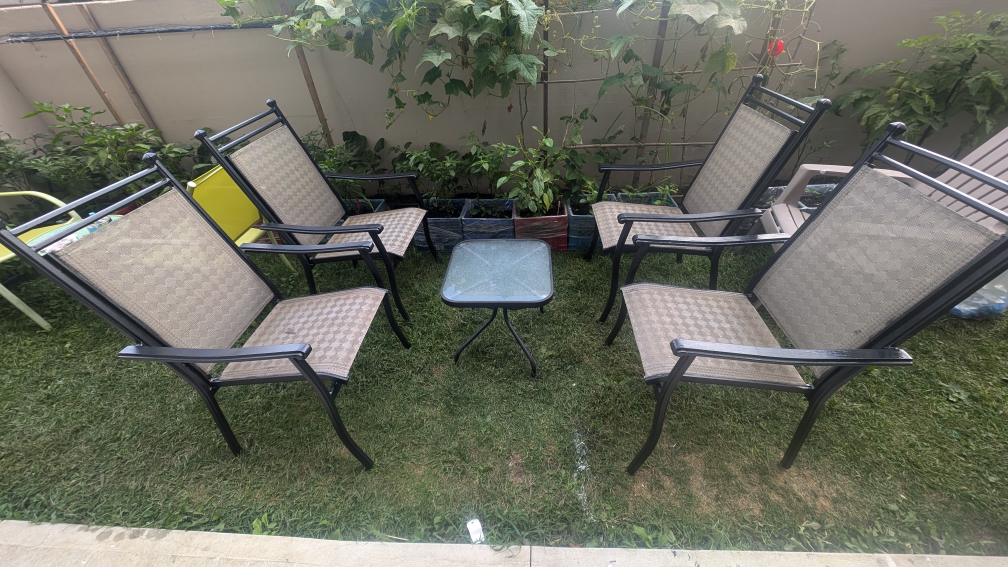 Patio Set - 4 Chairs & Glass Table - photo 2