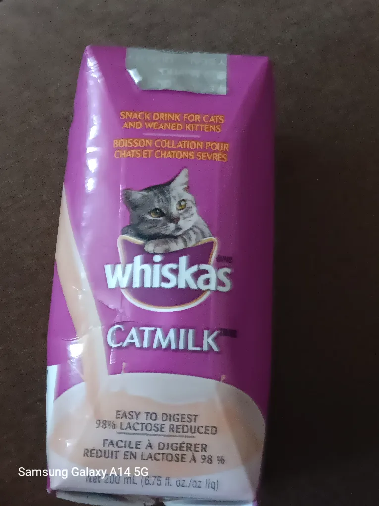 Whiskas Catmilk Snack Drink thumbnail