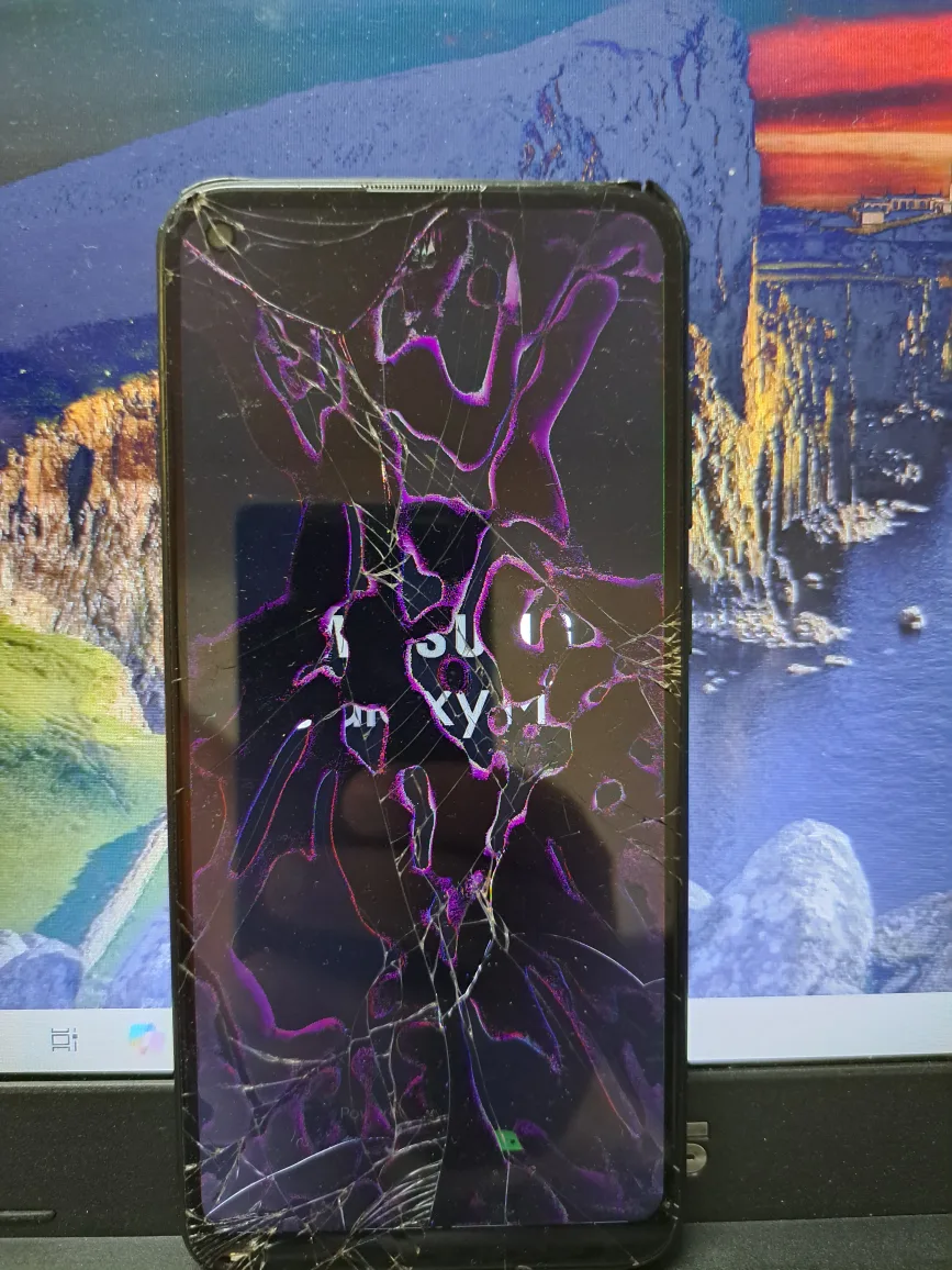 Broken Samsung Phone thumbnail
