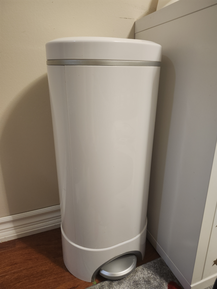 Munchkin STEP Diaper Pail - photo 2