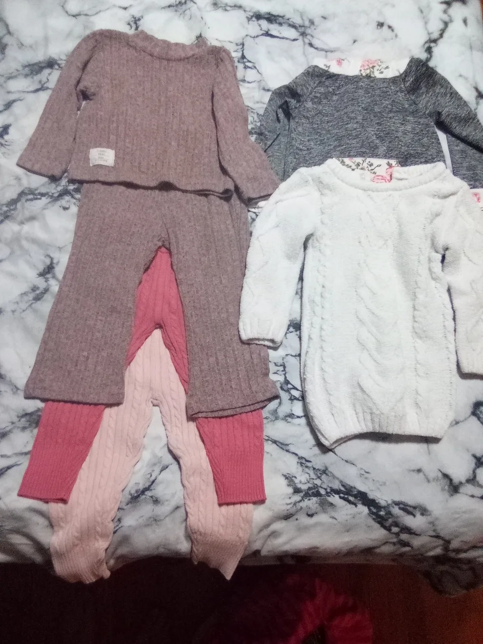 Baby/Toddler Clothes Bundle image indicator(5)
