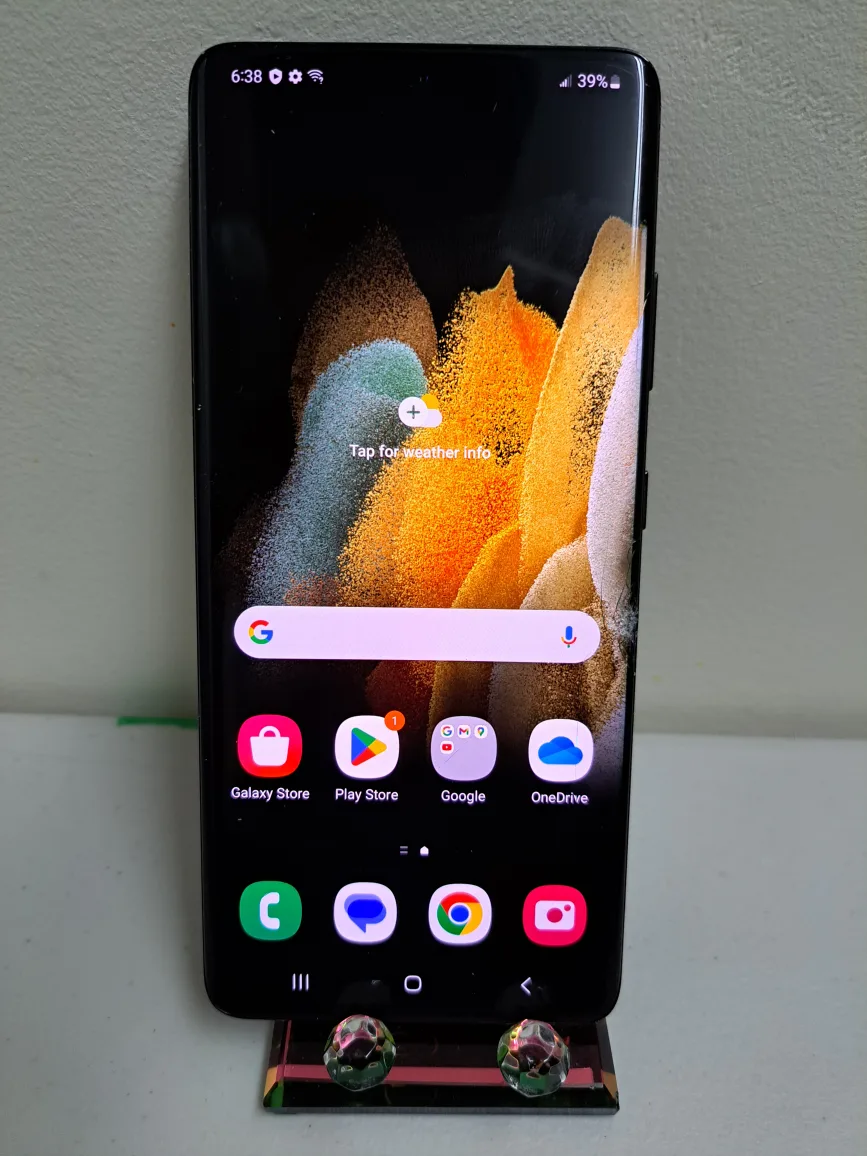 Samsung Galaxy S21 Ultra - Cracked Screen thumbnail