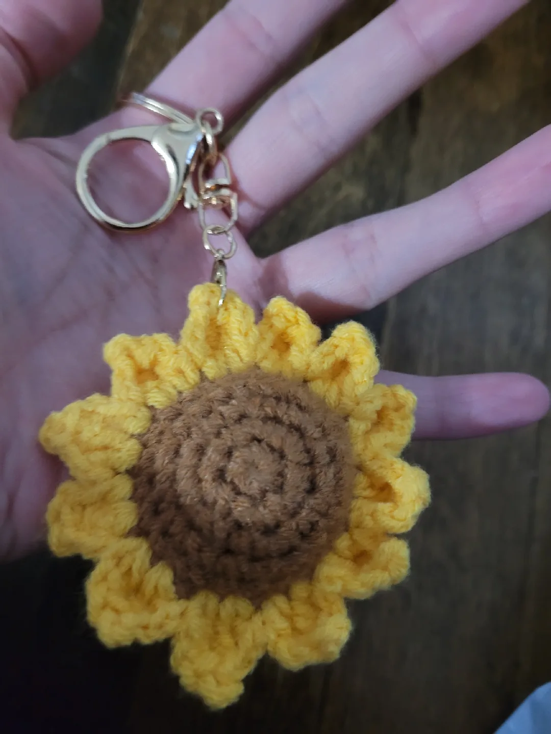 Crochet Sunflower Keychain with bag clip image indicator(2)