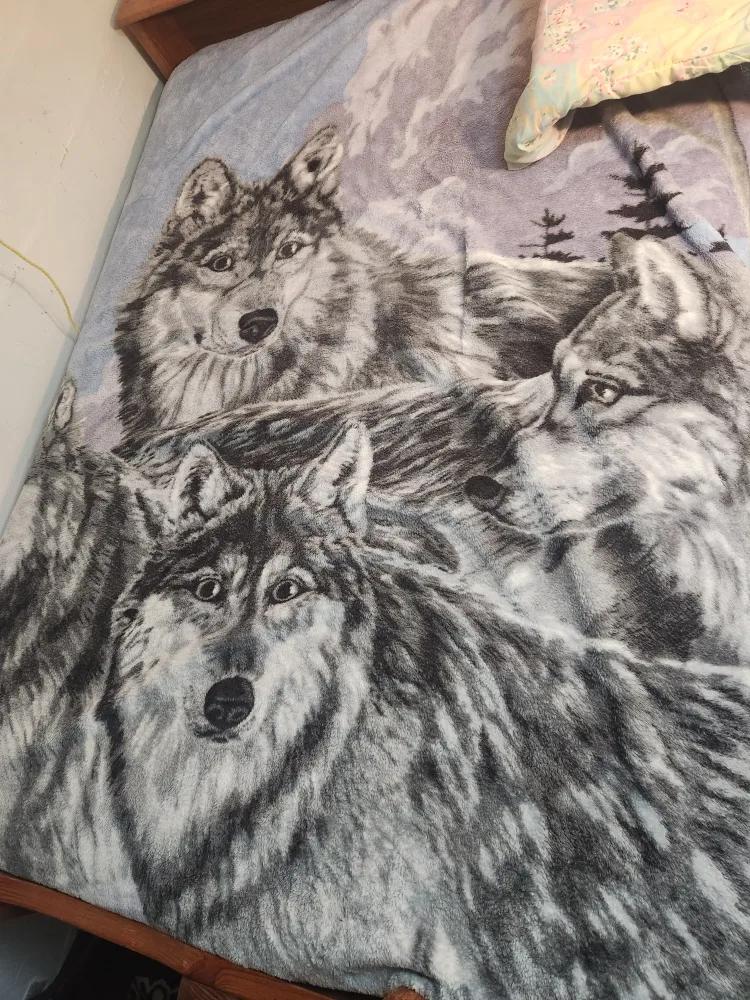 Wolf Print quilt