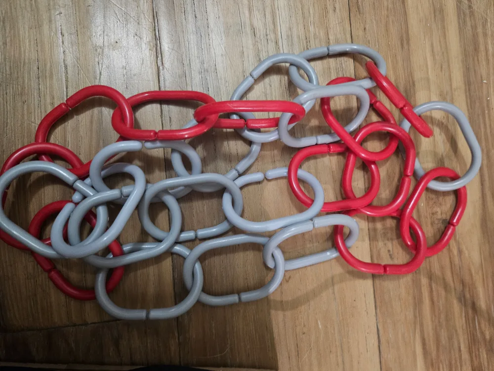 Red & Grey Plastic Chain Links thumbnail