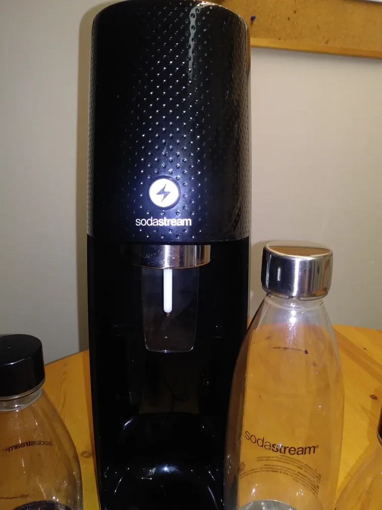 SodaStream Sparkling Water Maker image indicator(2)