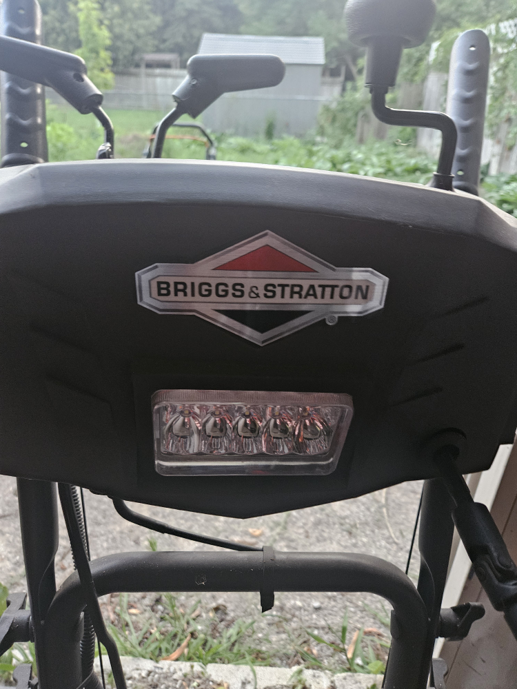 Briggs & Stratton S1227 Snow Blower
