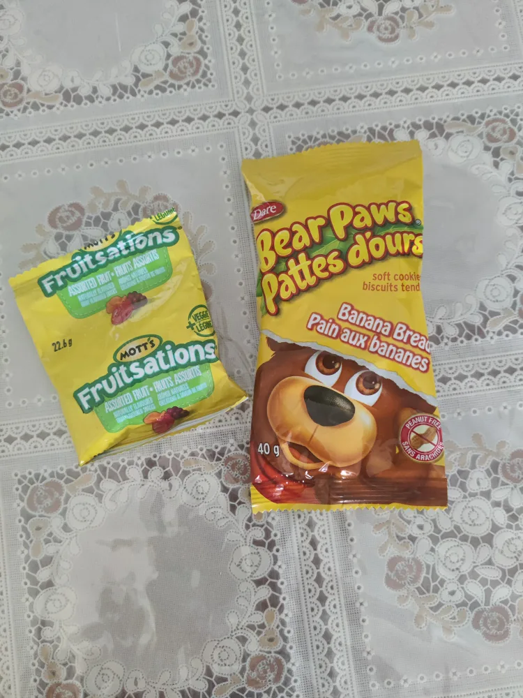 Mott's Fruitsations & Dare Bear Paws thumbnail