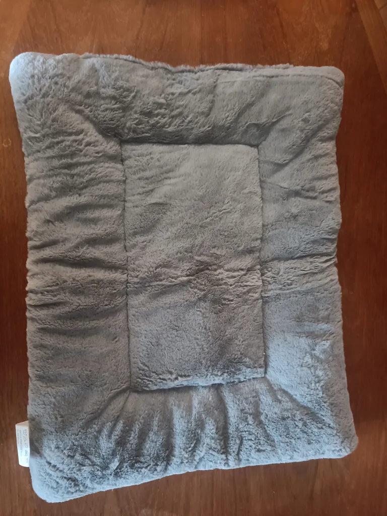 Grey Pet Bed thumbnail