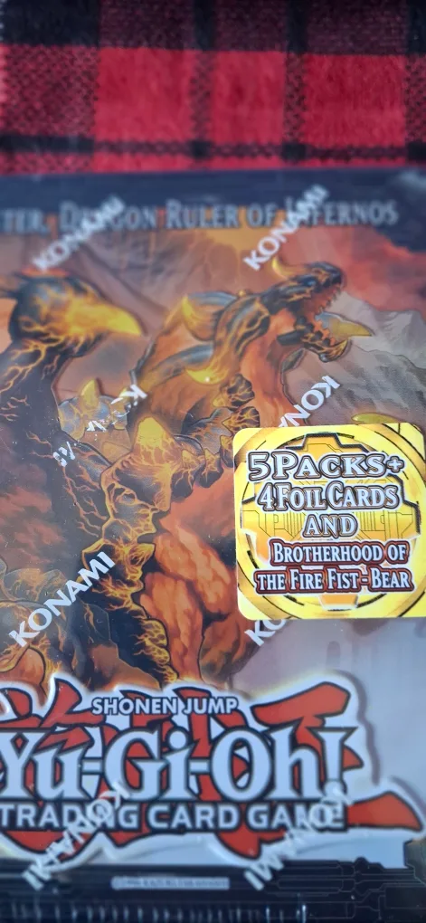 Yu-Gi-Oh! Trading Card Game Collectible Tin 2013 image indicator(6)