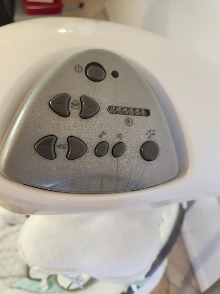 Fisher-Price Sweet Snugapuppy Dreams Cradle 'n Swing image indicator(9)