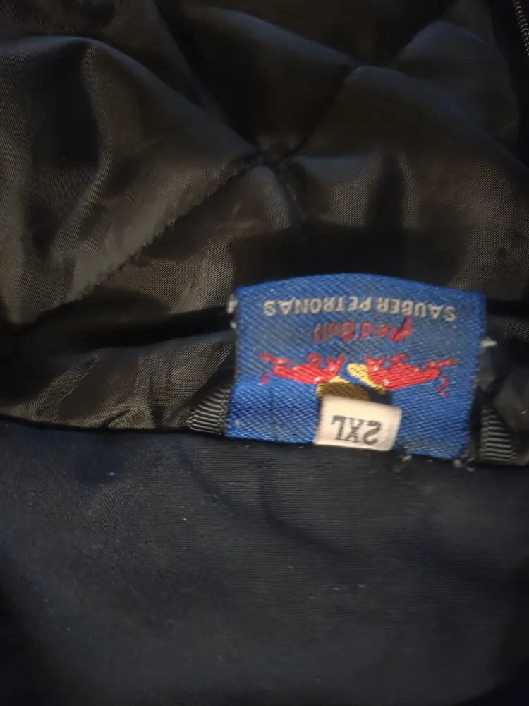 Red Bull Racing Jacket - Size 2XL image indicator(4)