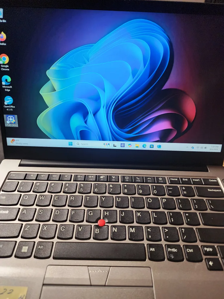 Lenovo ThinkPad E14 Gen 4 Laptop - Intel i5, 256GB SSD thumbnail