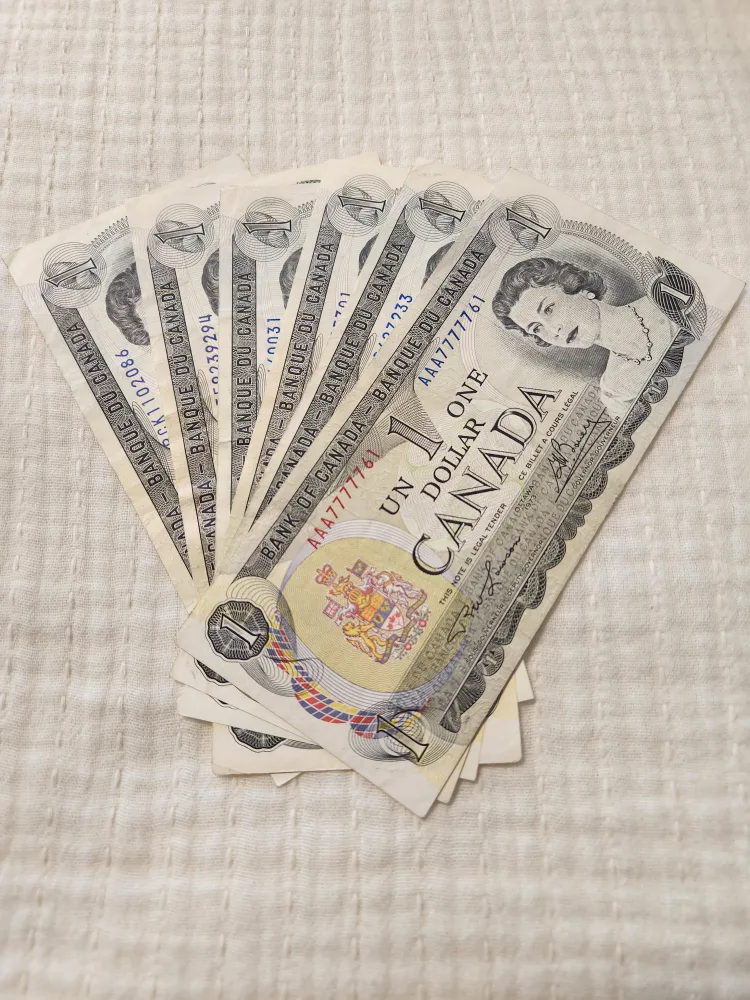 Canadian one-dollar bills-6 pieces thumbnail