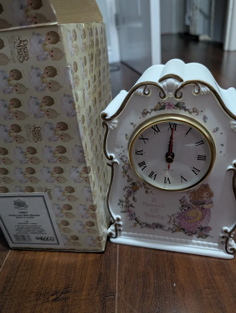 Precious Moments Pretty Girl Clock thumbnail