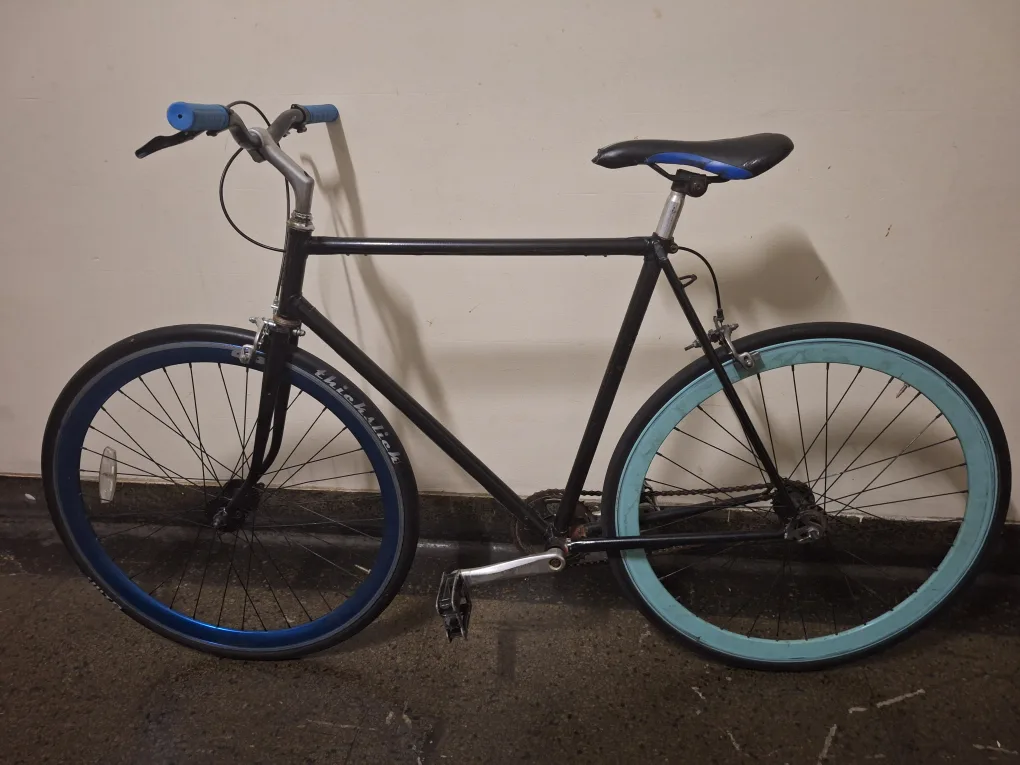 Fixie Bike with Free chain ⛓️ thumbnail