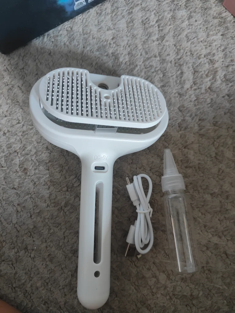 Brand new Silicone 3 in 1 pet hair removal tool. image indicator(8)