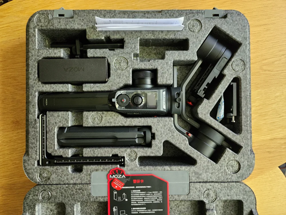 MOZA AirCross 2 Professional Camera Gimbal image indicator(4)
