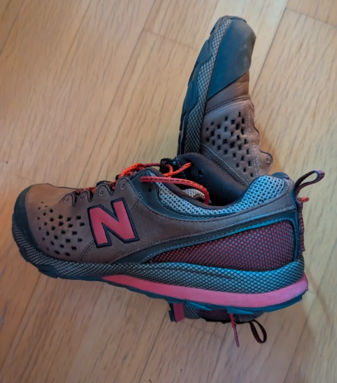 NEW BALANCE Brown Trail Running Shoes MENS 12 EU 46.5 image indicator(5)