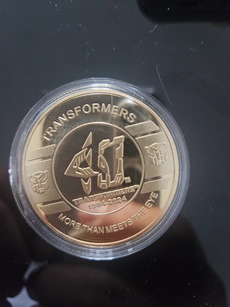 Transformers 40th Anniversary Gold Coin image indicator(2)