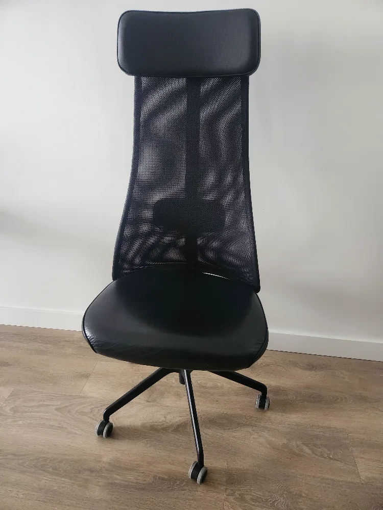 IKEA Black Office Chair thumbnail