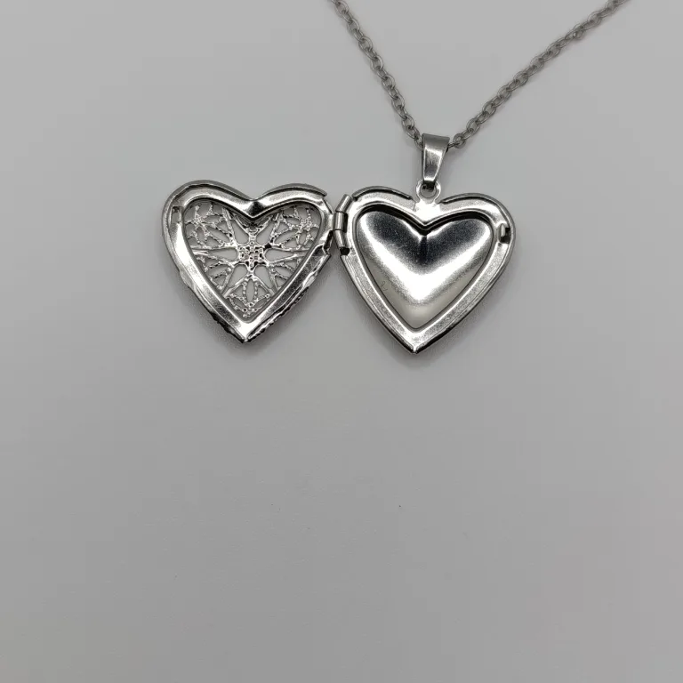 Heart Locket Necklace - Silver thumbnail