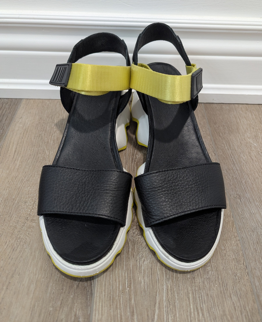 Sorel Kinetic Women's Sandal size 10