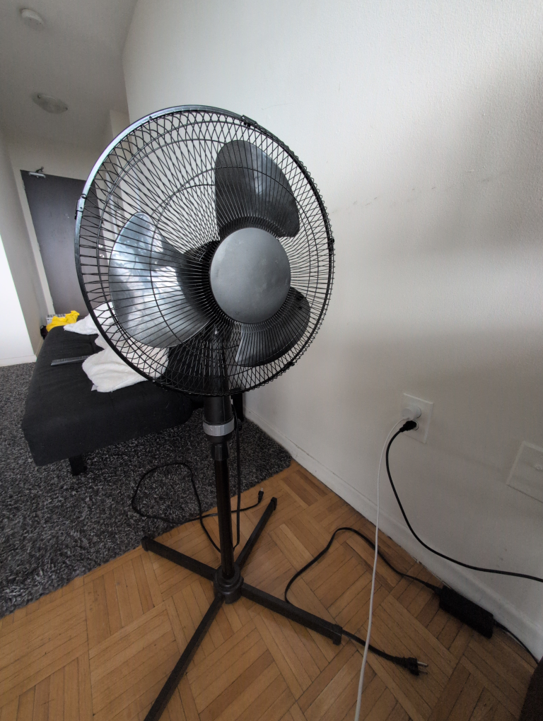 16" Stand Fan SF3-40E