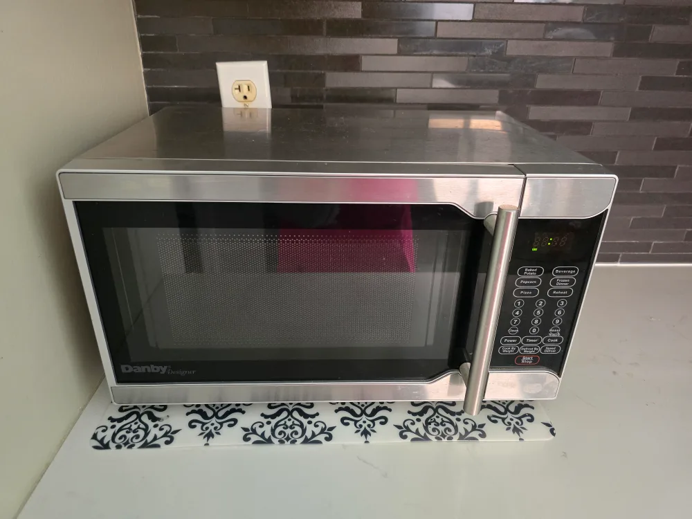 Danby Designer Microwave thumbnail