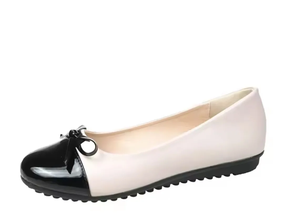 Brand New Ballet Flats - Black & Cream image indicator(3)